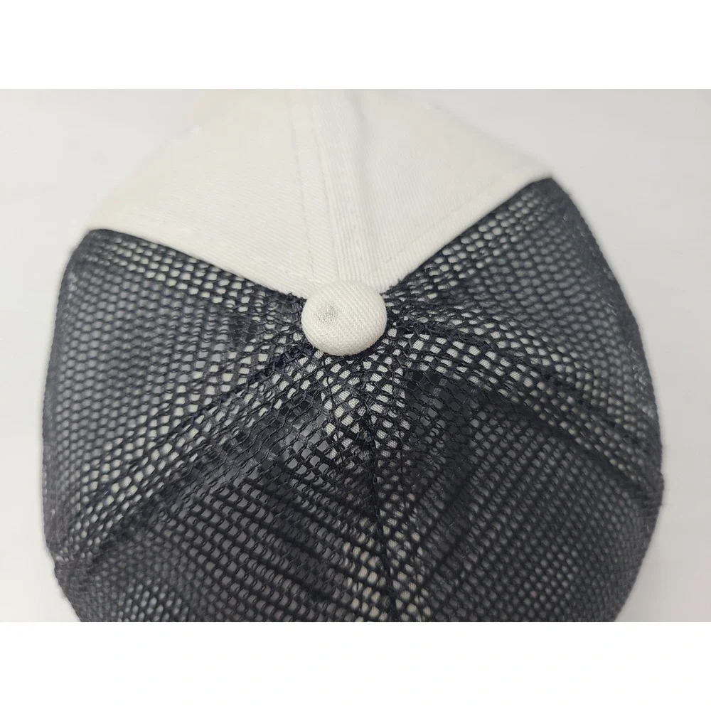 Utah Utes Hat Snapback Under Armour Trucker Mesh Title IX 2022‎ White Black NCAA